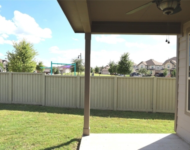 169 Isabella Way - Photo Thumbnail 10