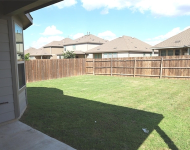 169 Isabella Way - Photo Thumbnail 9