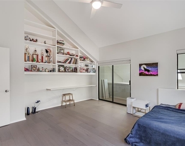 5606 Sedgefield Dr - Photo Thumbnail 17