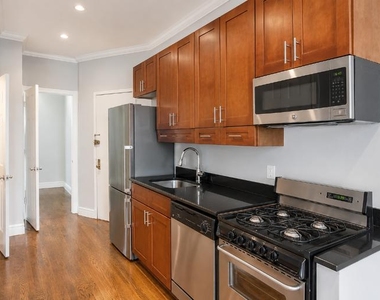 53 Leroy Street - Photo Thumbnail 2