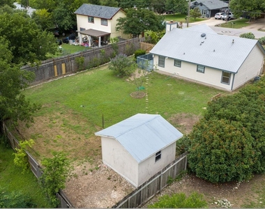 1702 Ireland Dr - Photo Thumbnail 28