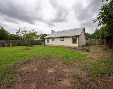 1702 Ireland Dr - Photo Thumbnail 26