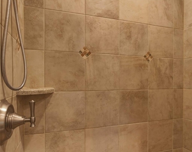 1315 W Anderson Ln - Photo Thumbnail 23