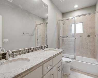 1315 W Anderson Ln - Photo Thumbnail 26