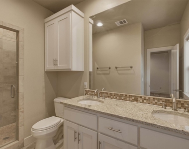 1315 W Anderson Ln - Photo Thumbnail 22