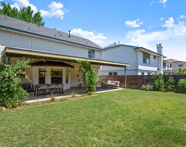 8715 Dandelion Trl - Photo Thumbnail 22