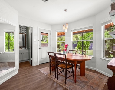 8715 Dandelion Trl - Photo Thumbnail 7
