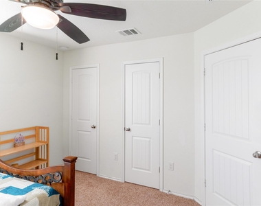 606 Screech Owl Dr - Photo Thumbnail 12