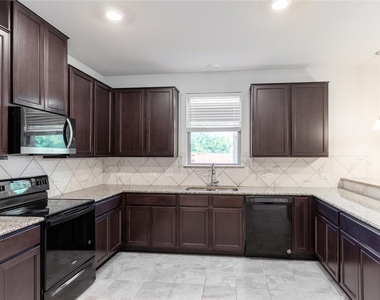 606 Screech Owl Dr - Photo Thumbnail 22