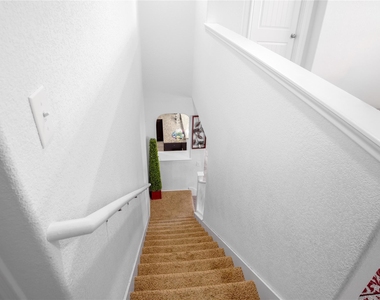 606 Screech Owl Dr - Photo Thumbnail 15