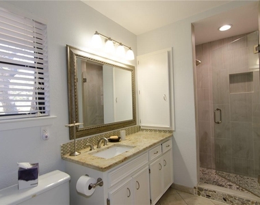 1353 Lost Creek Blvd - Photo Thumbnail 18