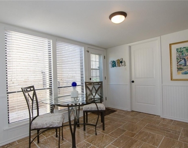 1353 Lost Creek Blvd - Photo Thumbnail 4