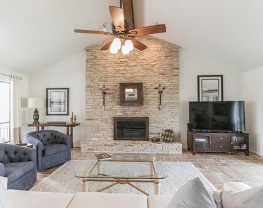1353 Lost Creek Blvd - Photo Thumbnail 7