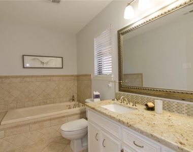 1353 Lost Creek Blvd - Photo Thumbnail 19