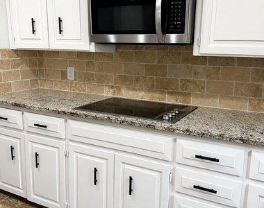 1353 Lost Creek Blvd - Photo Thumbnail 2