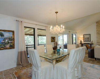 1353 Lost Creek Blvd - Photo Thumbnail 11