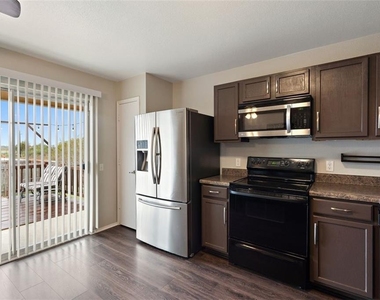 12201 Sky Harbor Dr - Photo Thumbnail 10