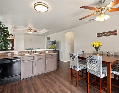 12201 Sky Harbor Dr - Photo Thumbnail 12