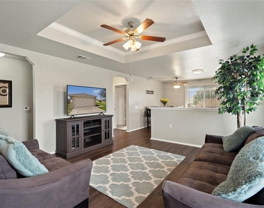 12201 Sky Harbor Dr - Photo Thumbnail 4