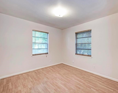 1805 Mohle Dr - Photo Thumbnail 16