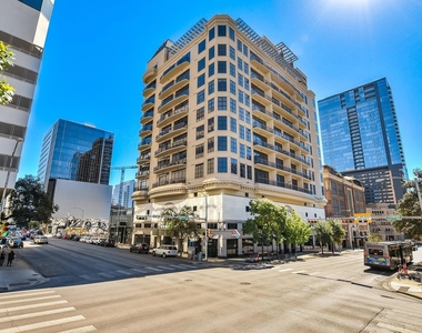 311 W 5th St - Photo Thumbnail 11