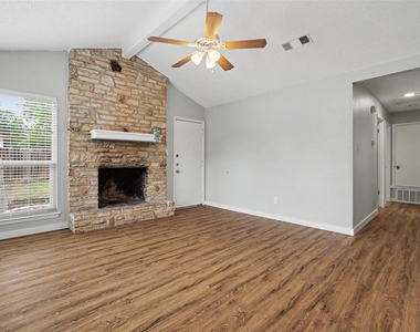 802 Ranch Rd - Photo Thumbnail 6