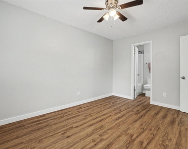 802 Ranch Rd - Photo Thumbnail 8