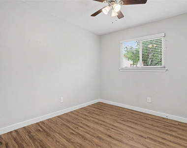 802 Ranch Rd - Photo Thumbnail 15