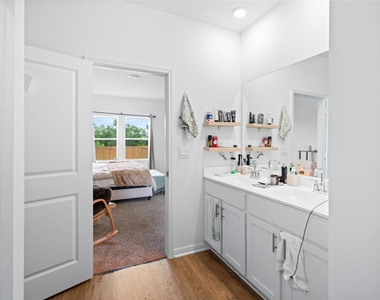143 Santa Rosa Ln - Photo Thumbnail 15