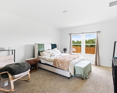 143 Santa Rosa Ln - Photo Thumbnail 13