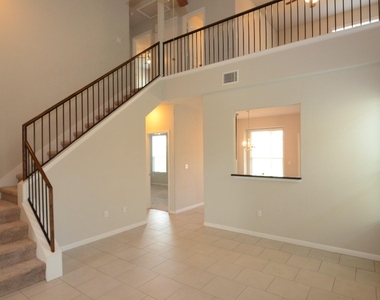 360 Purple Martin Ave - Photo Thumbnail 3