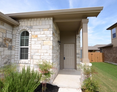360 Purple Martin Ave - Photo Thumbnail 2