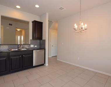 360 Purple Martin Ave - Photo Thumbnail 9