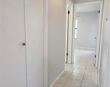 106 E 30th St - Photo Thumbnail 7
