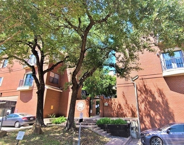 106 E 30th St - Photo Thumbnail 20