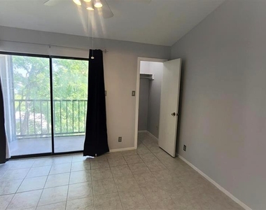 106 E 30th St - Photo Thumbnail 10