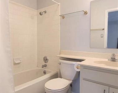 106 E 30th St - Photo Thumbnail 11