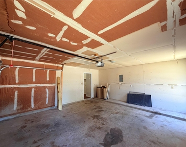 2013 James Pl - Photo Thumbnail 29