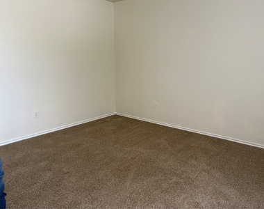 11805 Stoney Meadow Dr - Photo Thumbnail 18