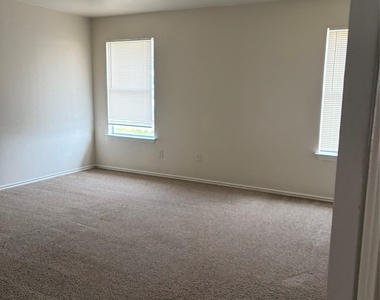 11805 Stoney Meadow Dr - Photo Thumbnail 4