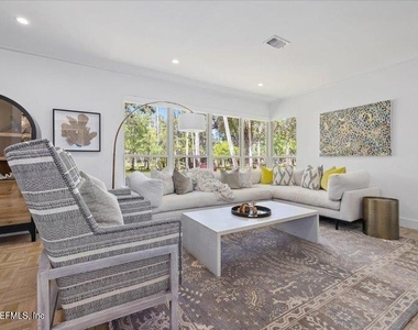 1565 Park Terrace E - Photo Thumbnail 6