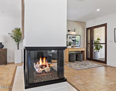 1565 Park Terrace E - Photo Thumbnail 2