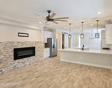 835 Silver Pine Drive - Photo Thumbnail 11