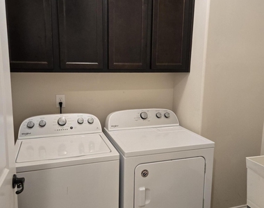 835 Silver Pine Drive - Photo Thumbnail 22