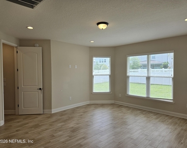 835 Silver Pine Drive - Photo Thumbnail 21