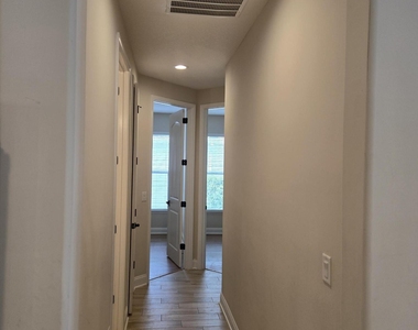 835 Silver Pine Drive - Photo Thumbnail 27