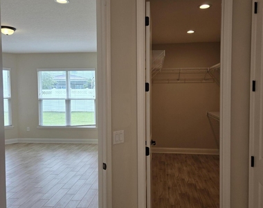 835 Silver Pine Drive - Photo Thumbnail 20