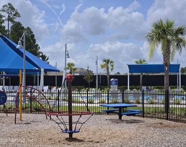 835 Silver Pine Drive - Photo Thumbnail 35