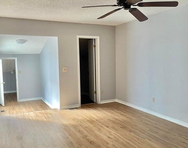 1185 Romaine Circle W - Photo Thumbnail 11