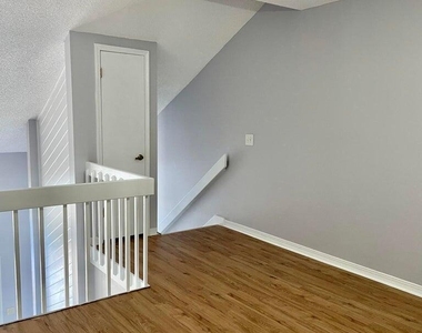 1185 Romaine Circle W - Photo Thumbnail 14